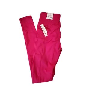 Victoria's Secret Incredible Essential Legging Size 2